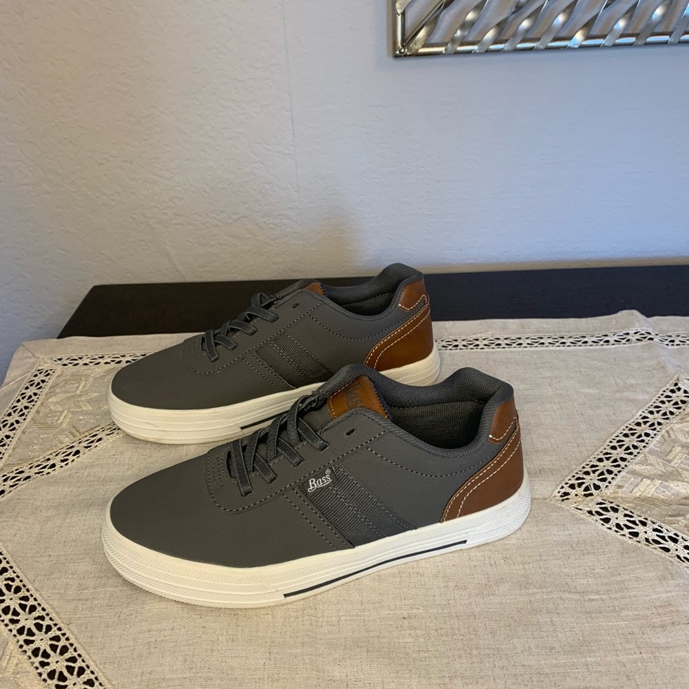 NWOT! Bass Youth Gray and Brown Slip on Shoes. Size 2.5